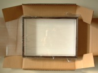 プラスチック製の標本箱「昆虫標本箱」の梱包例
